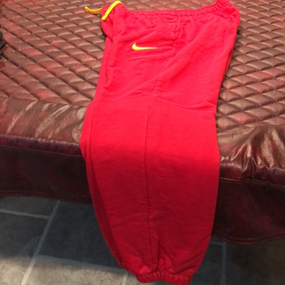 Nike Sweatpants size Medium - Picture 7 of 7